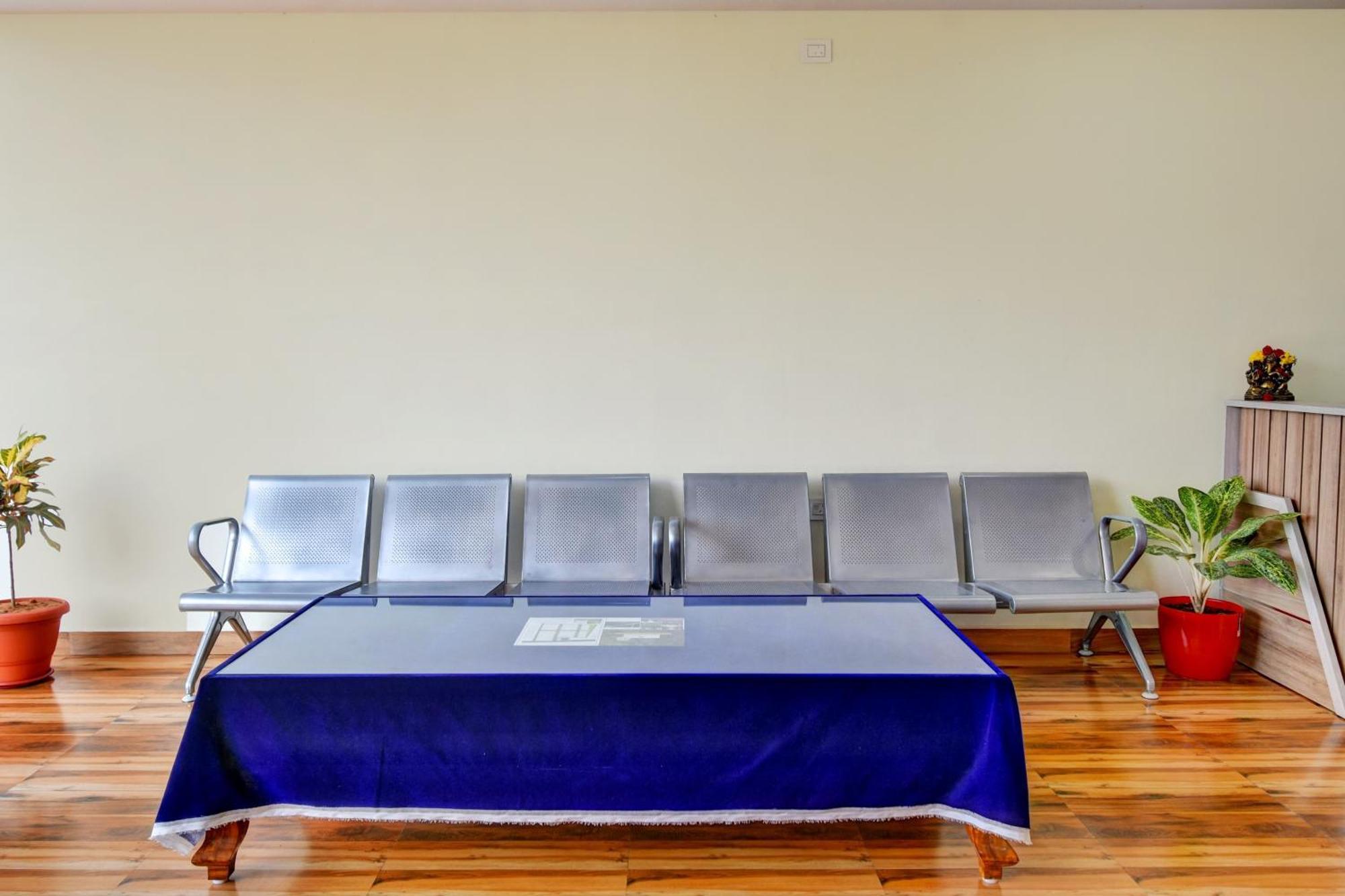 Oyo Home Msr Guest Inn Homestay 넬로르 외부 사진
